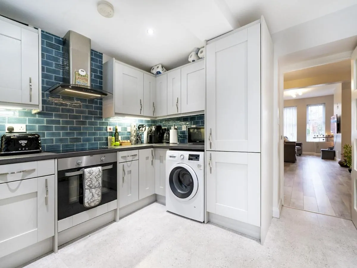 Pass The Keys Lovely 2Br Terrace House Ormeau Park Area Belfast